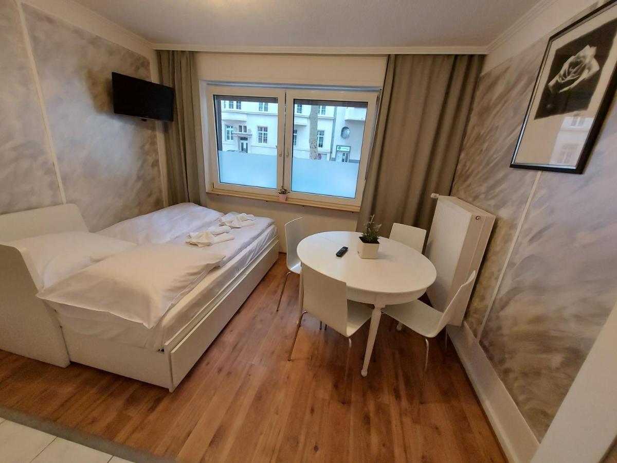 Vintage Apartment Кьолн Екстериор снимка